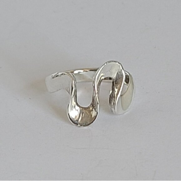 Vintage Abstract Wavy Modern Sterling Silver Statement Ring 8 - Picture 4 of 8